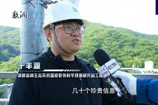 克拉克斯顿：湖人下半场发挥平平 他们一直在抱怨判罚